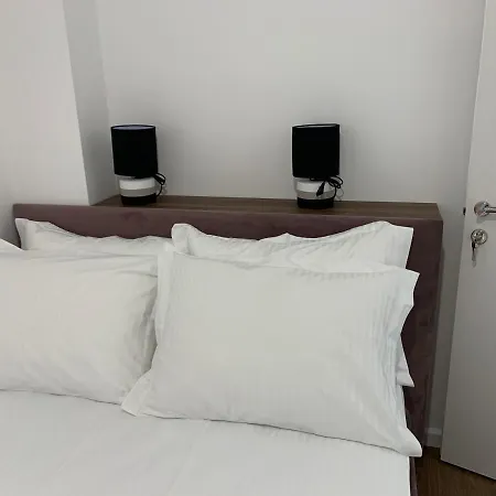 Konukevi Kekezis Saranda