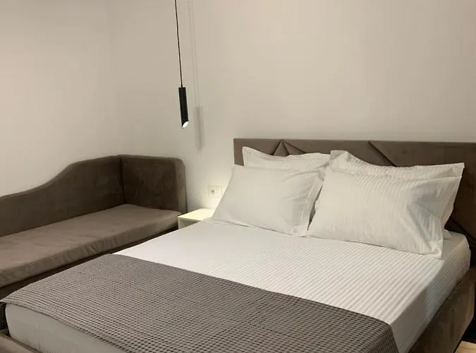 게스트하우스 Kekezis Sarandë